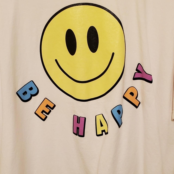 Smile tee - Picture 1 of 3